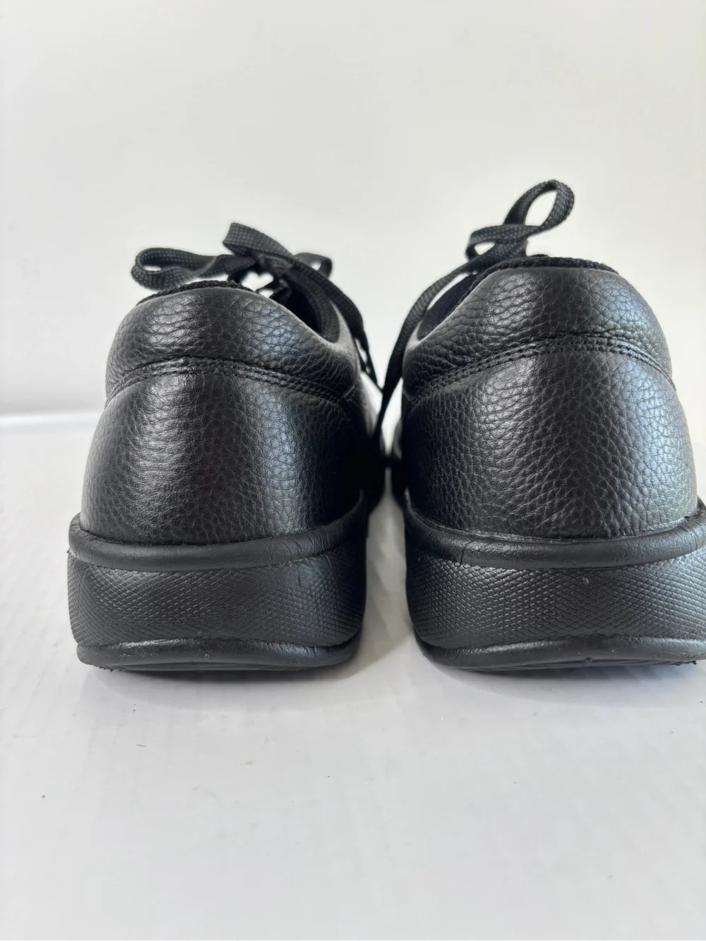 Orthofeet Avery Island Black Leather Mens Orthopedic Shoes Sz 9 D Style 410 NEW!